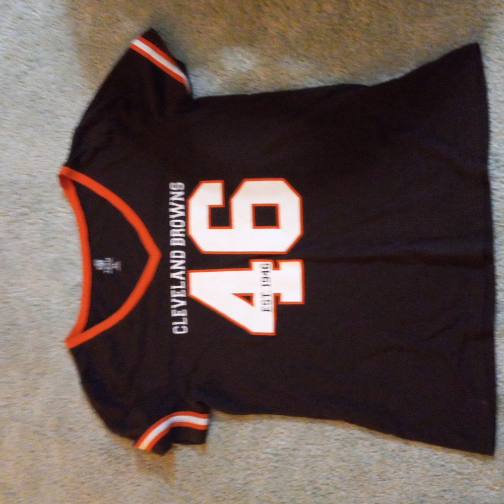 Ladies sports graphic T